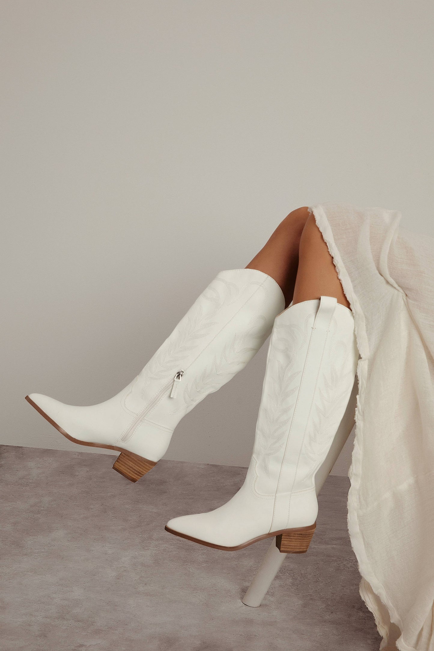Inlay High Western Embroidery Block Heel Boots