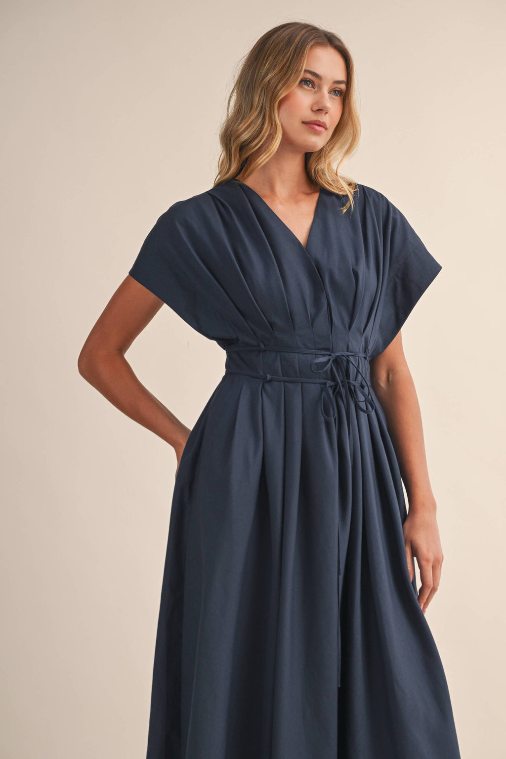 IDA1035 POPLIN SHORT SLV PLEATED DETAIL BELTED MAXI DRESS