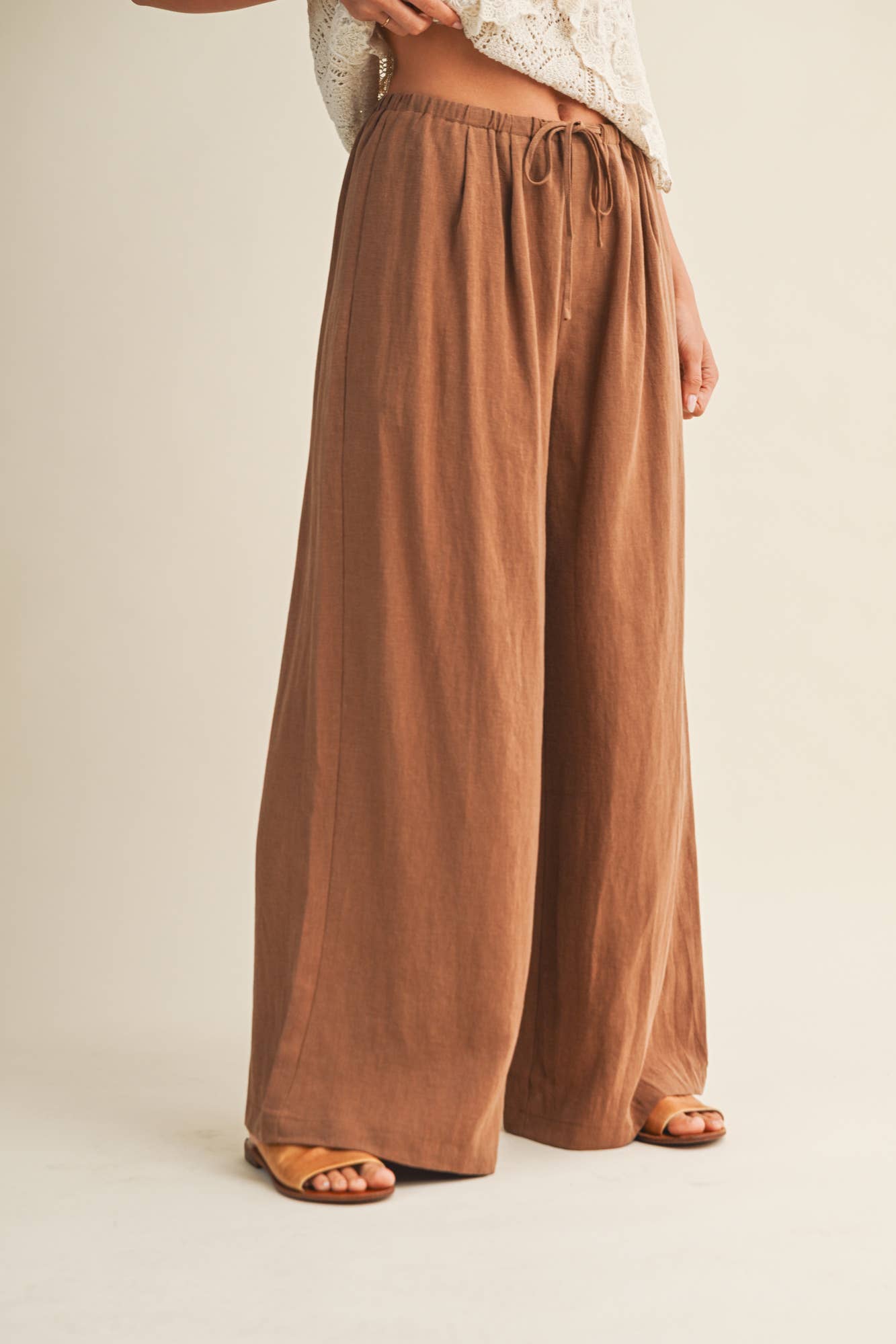 Waist Tuck Rattan Pant