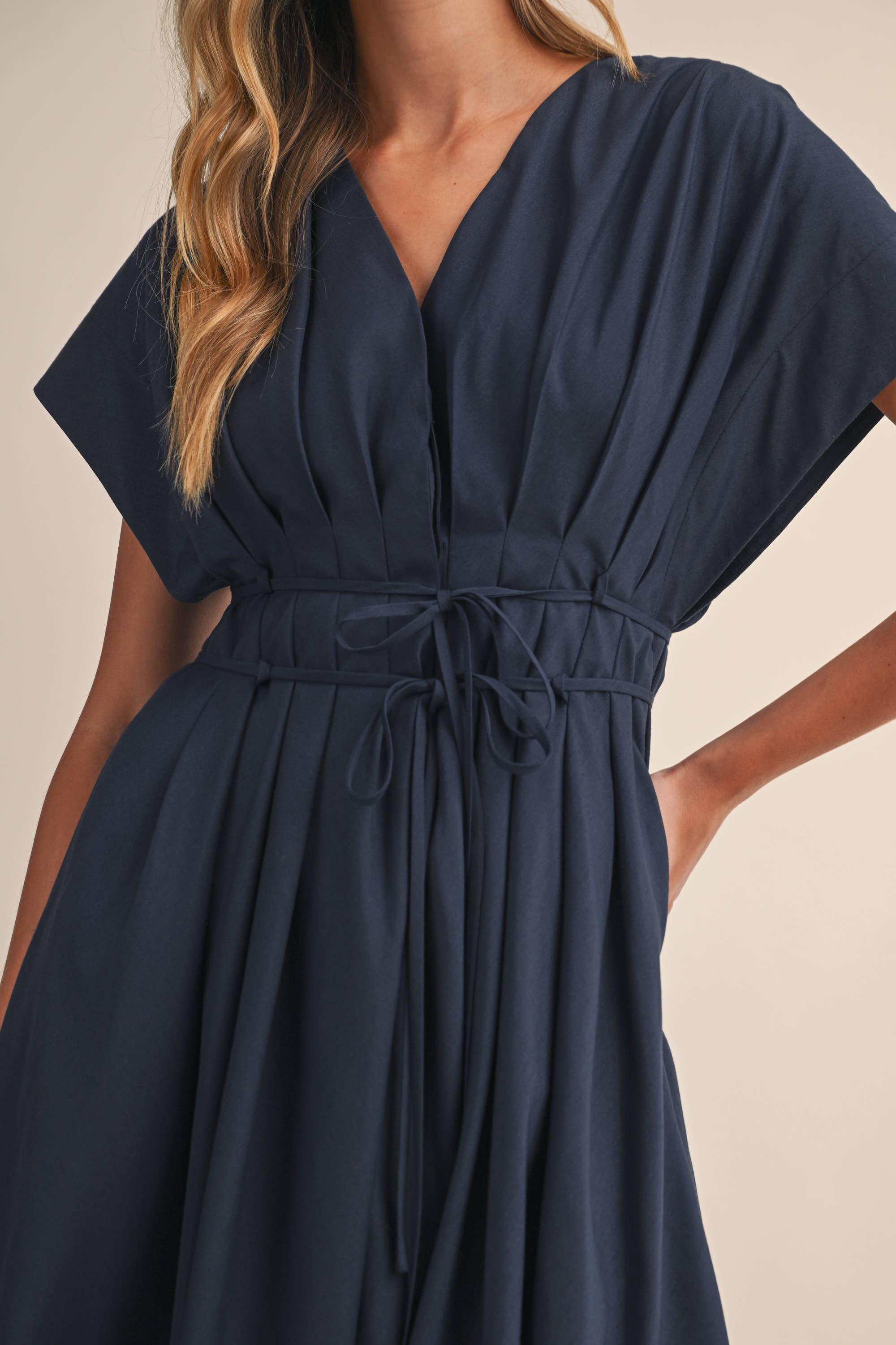 IDA1035 POPLIN SHORT SLV PLEATED DETAIL BELTED MAXI DRESS